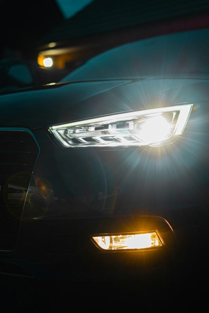Iluminación de coche — Jack Lucas Smith / Unsplash